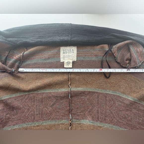 Billabong Dream Chaser Aztec Print
Fringe Hem Cardigan Size Small - Picture 3 of 10